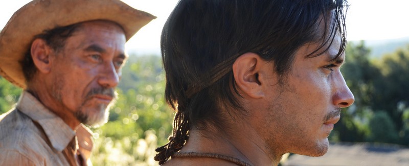 Gael García Bernal as Kaí & Chico Diaz as João